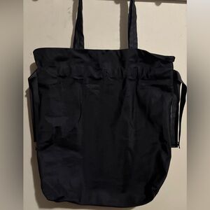 🖤🤍Lululemon- Black Tote Shoulder Bag🤍🖤